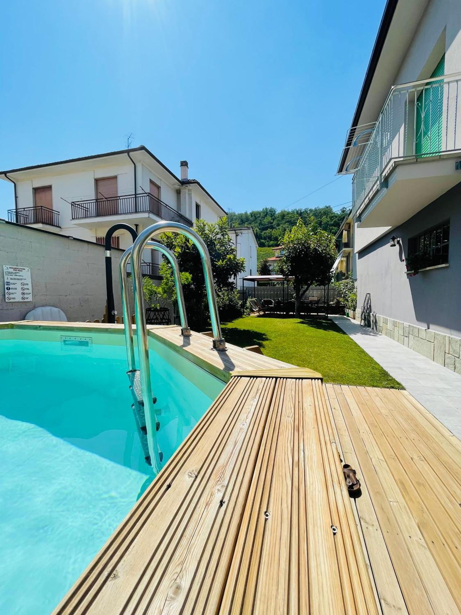 Casa Piero, Relax E Piscina Privata Tra Le Colline Delle Langhe Villa Алба Екстериор снимка
